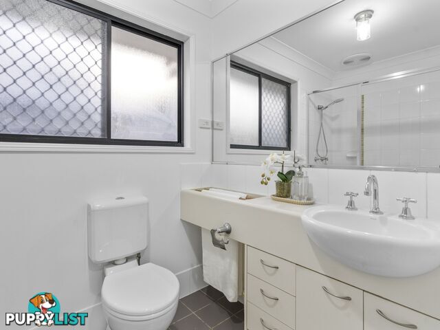33 Karajini Crescent PARKINSON QLD 4115