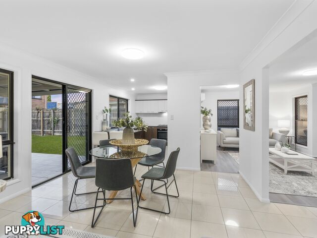 33 Karajini Crescent PARKINSON QLD 4115