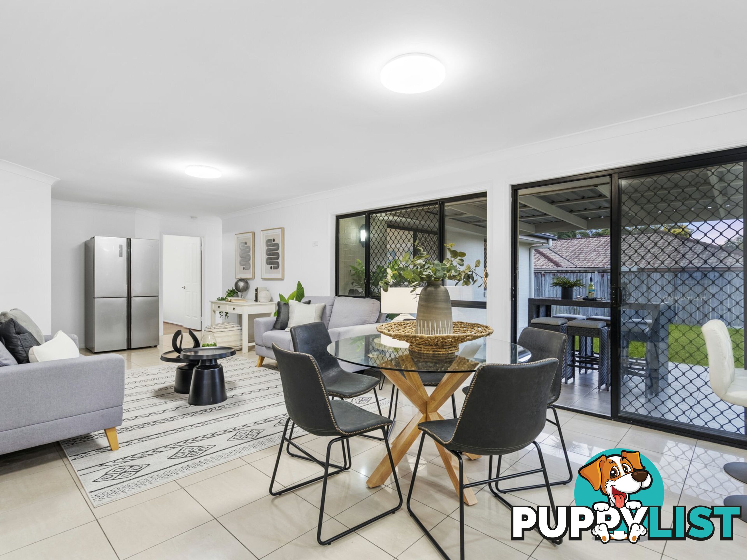 33 Karajini Crescent PARKINSON QLD 4115