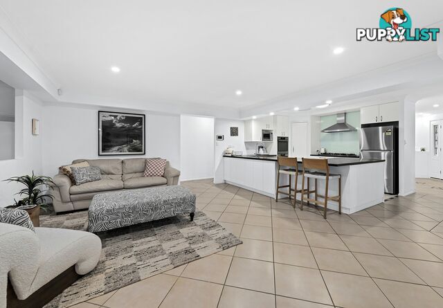 18 Picardie Close MANSFIELD QLD 4122