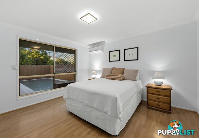 18 Picardie Close MANSFIELD QLD 4122