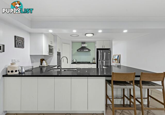 18 Picardie Close MANSFIELD QLD 4122