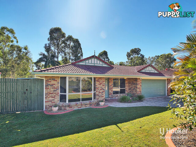 8 Silverdell Crescent PARKINSON QLD 4115