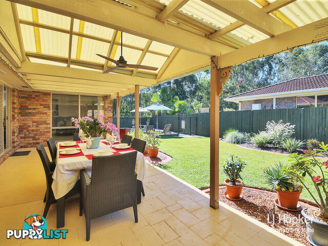 8 Silverdell Crescent PARKINSON QLD 4115