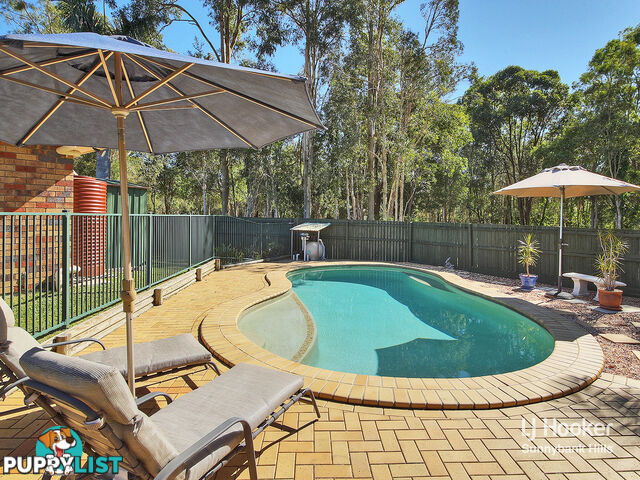 8 Silverdell Crescent PARKINSON QLD 4115