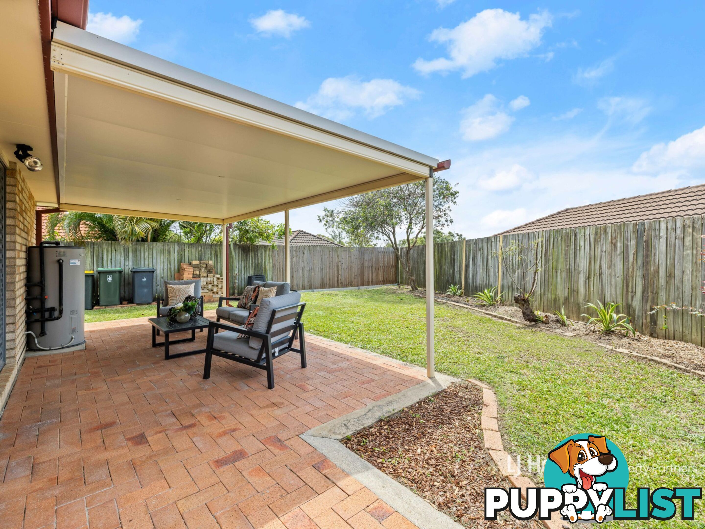 8 Robinson Crescent RUNCORN QLD 4113