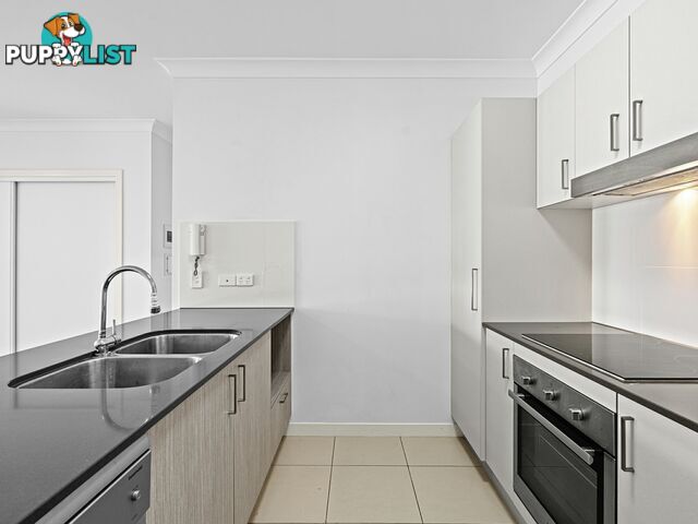 1012/8 Win Street EIGHT MILE PLAINS QLD 4113