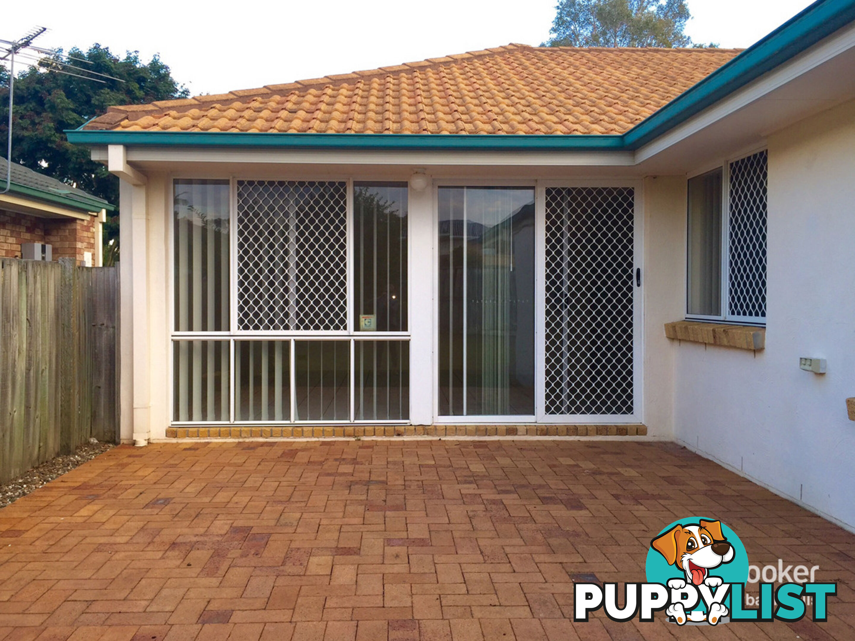 15 Emerald Place RUNCORN QLD 4113