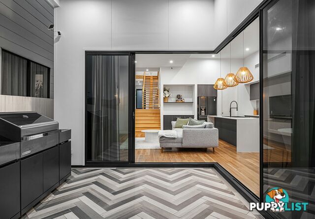 26 Auckland Street WISHART QLD 4122