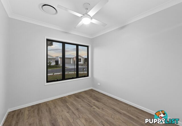 32 Redcomb Drive PARK RIDGE QLD 4125