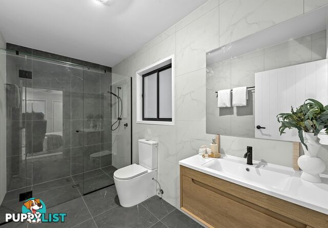 32 Redcomb Drive PARK RIDGE QLD 4125