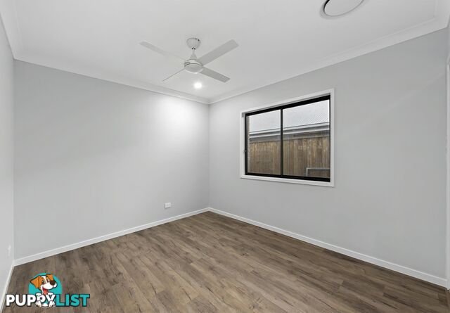 32 Redcomb Drive PARK RIDGE QLD 4125