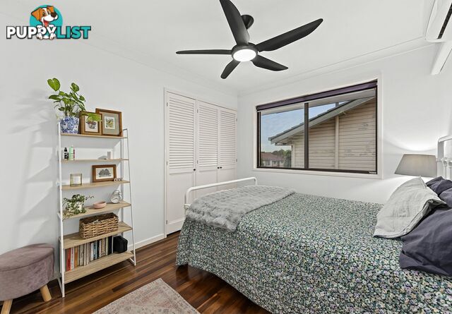 8 Fenimore Street WISHART QLD 4122