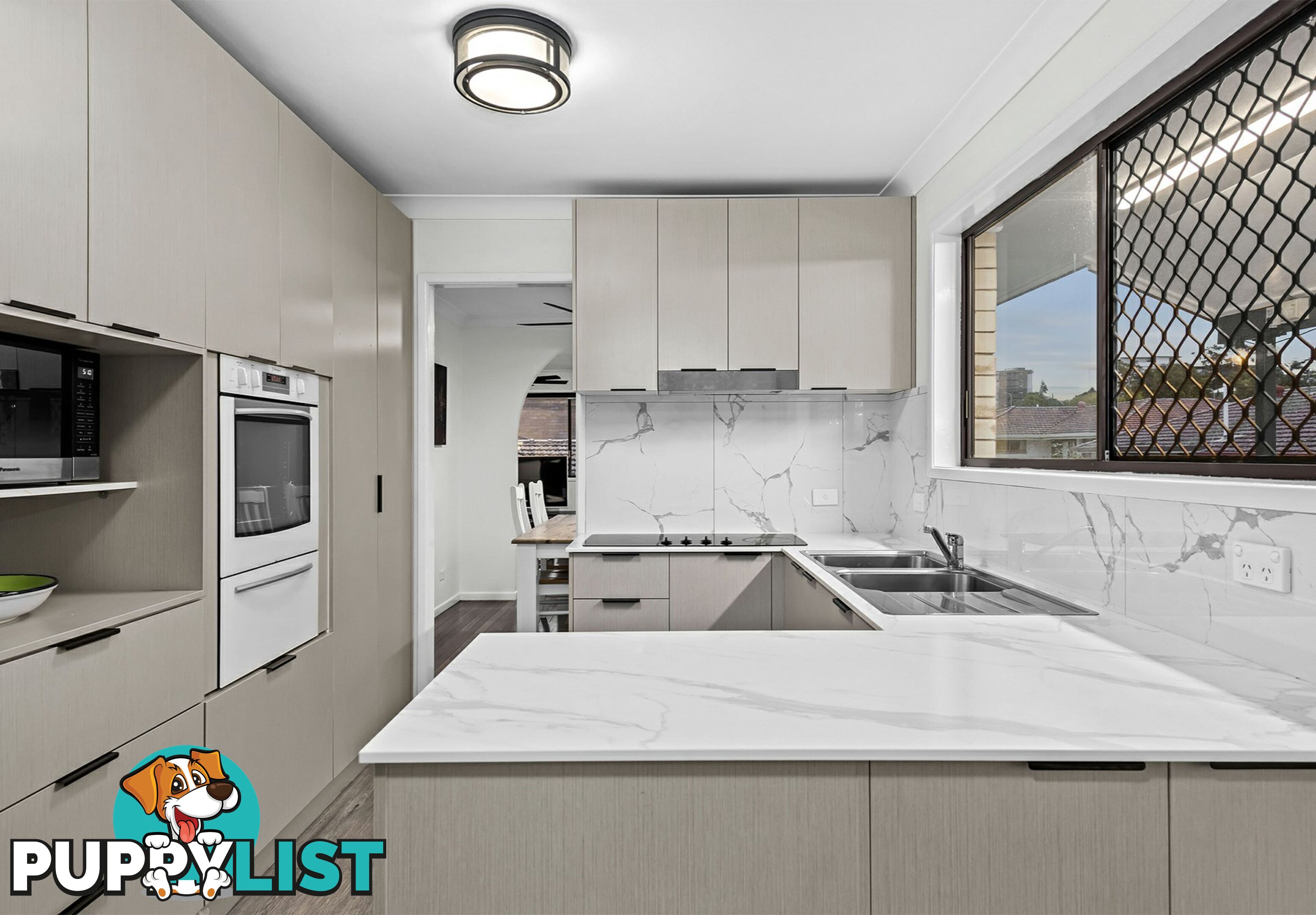 8 Fenimore Street WISHART QLD 4122