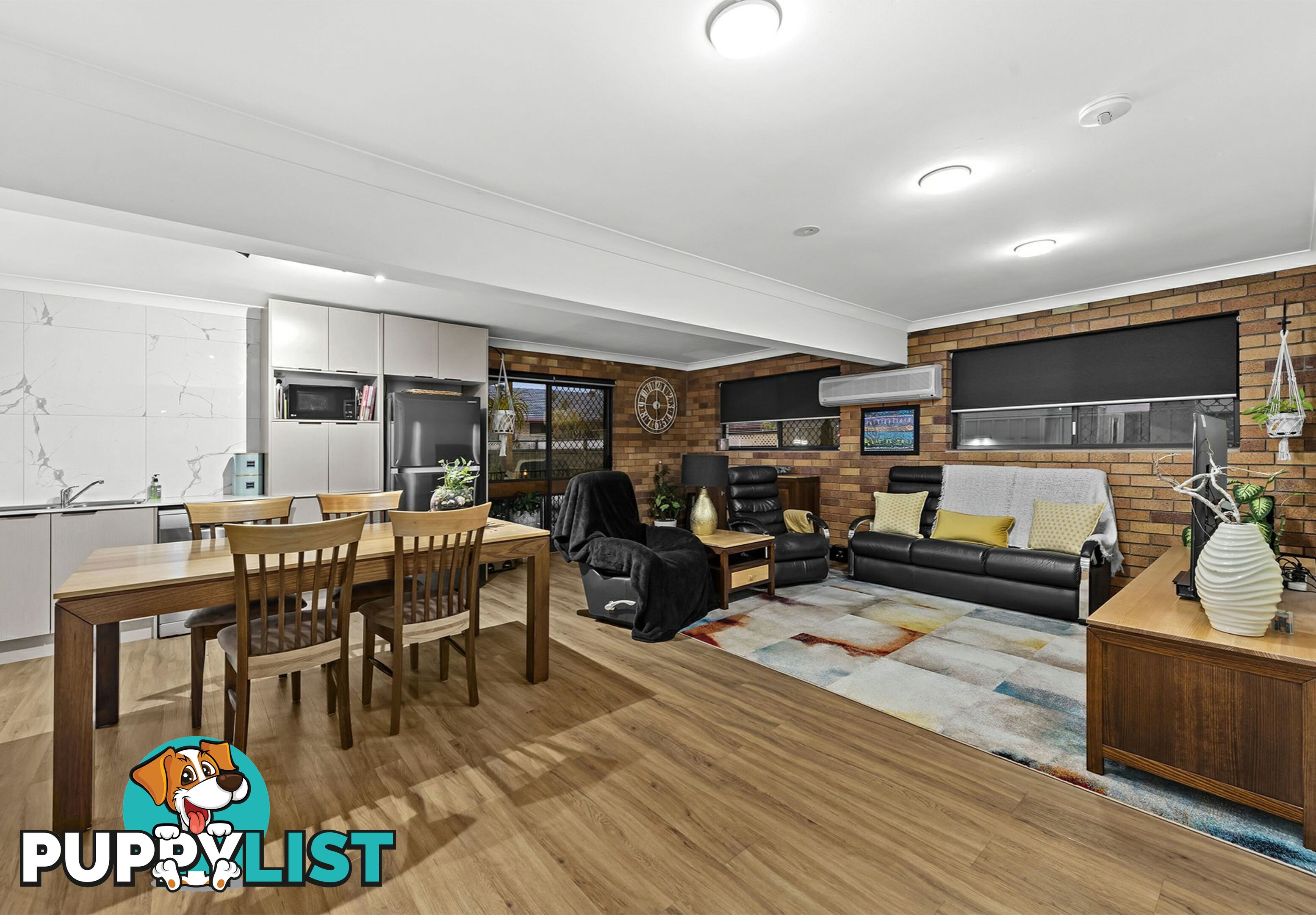 8 Fenimore Street WISHART QLD 4122
