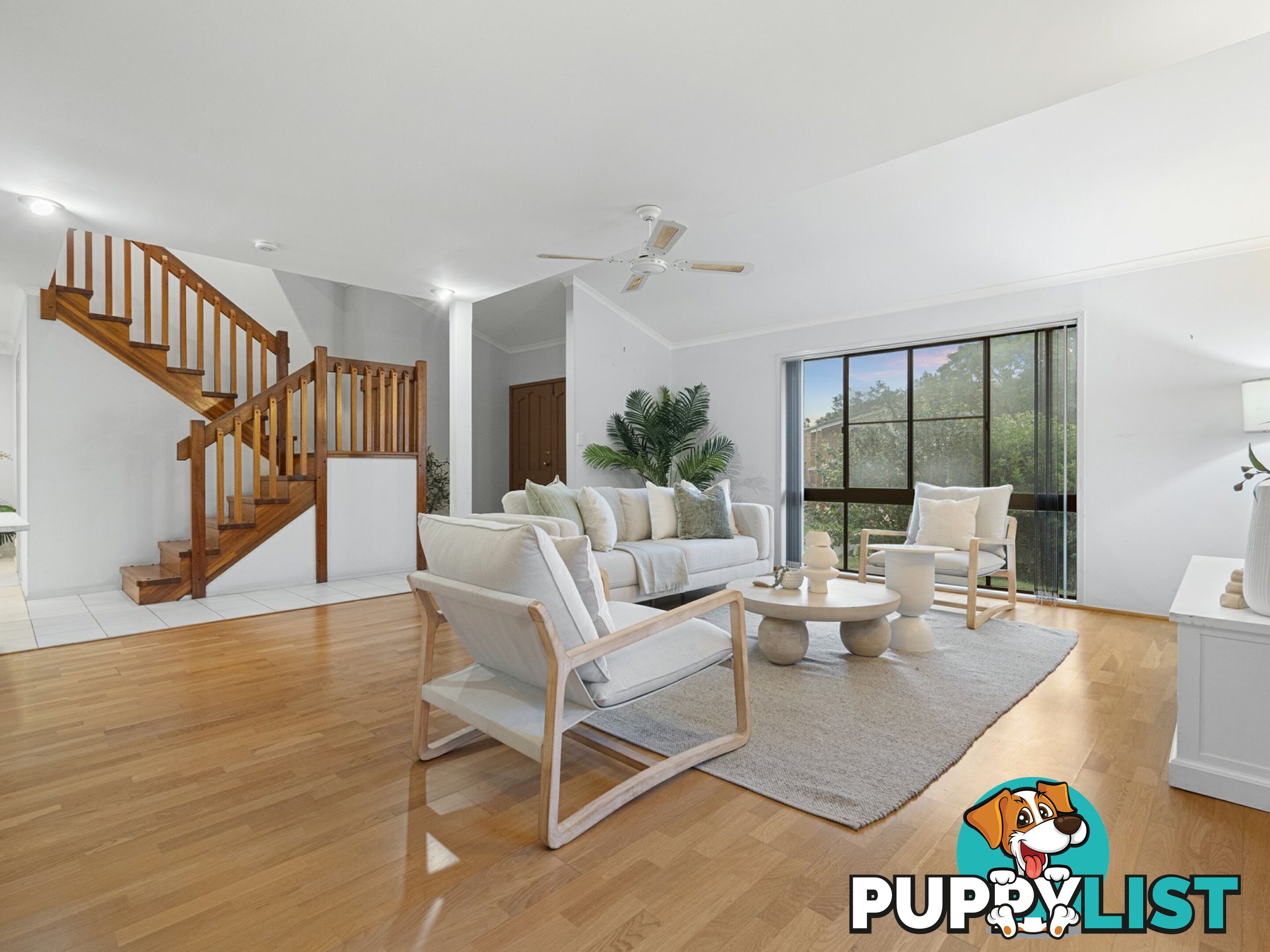 4 Rani Close MOUNT OMMANEY QLD 4074