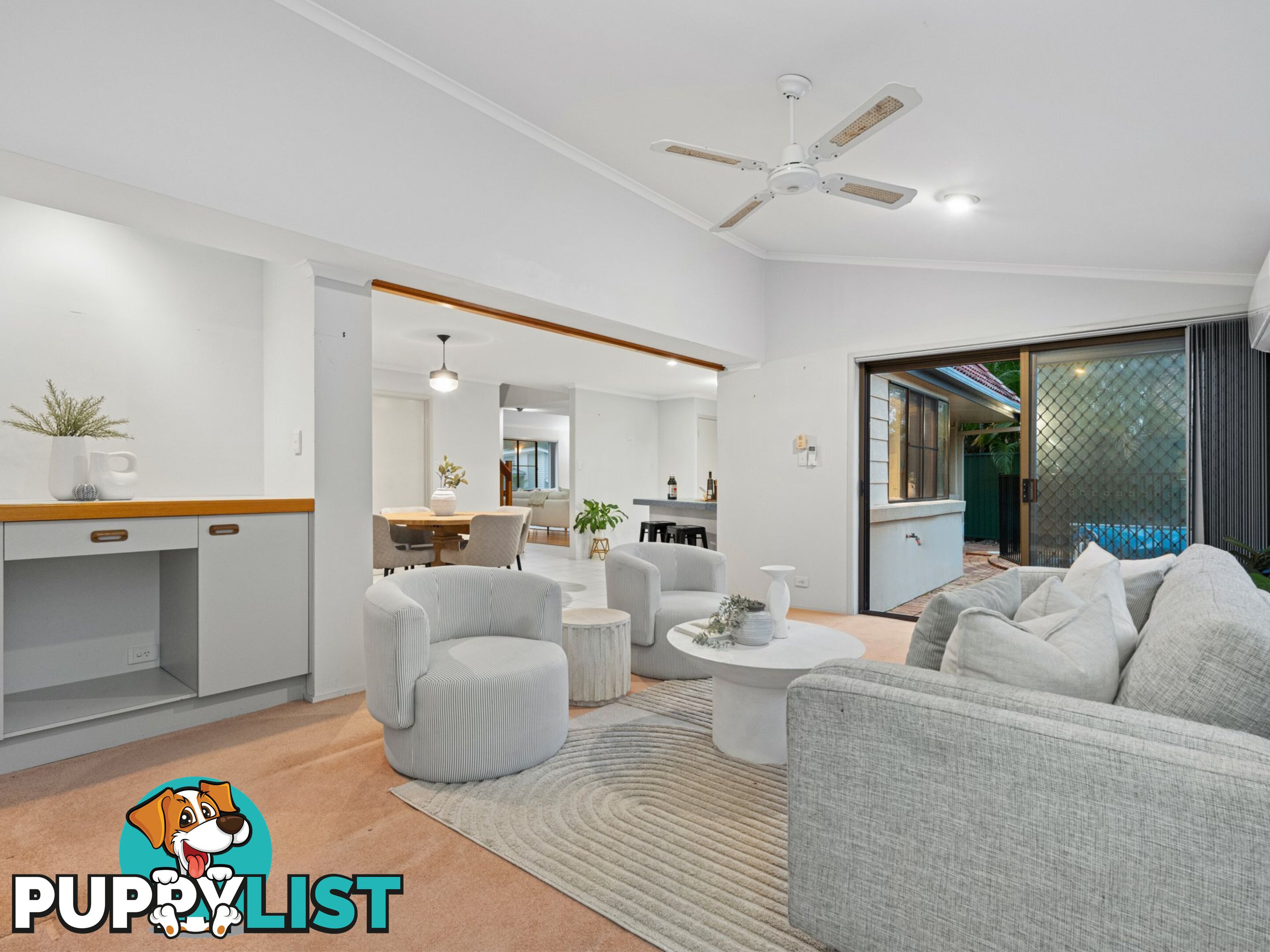 4 Rani Close MOUNT OMMANEY QLD 4074