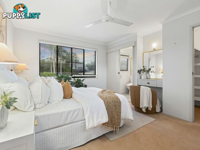 4 Rani Close MOUNT OMMANEY QLD 4074