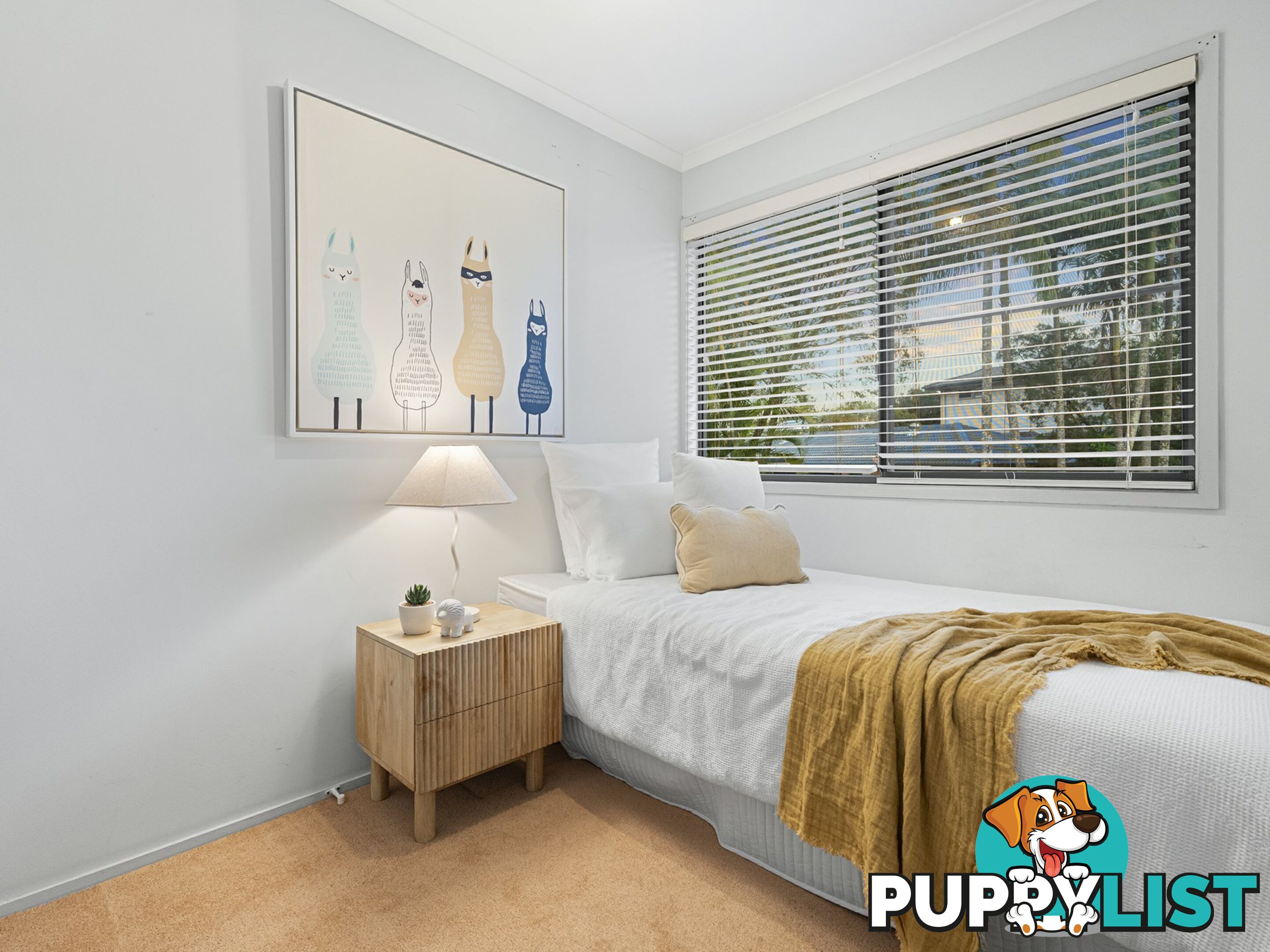4 Rani Close MOUNT OMMANEY QLD 4074