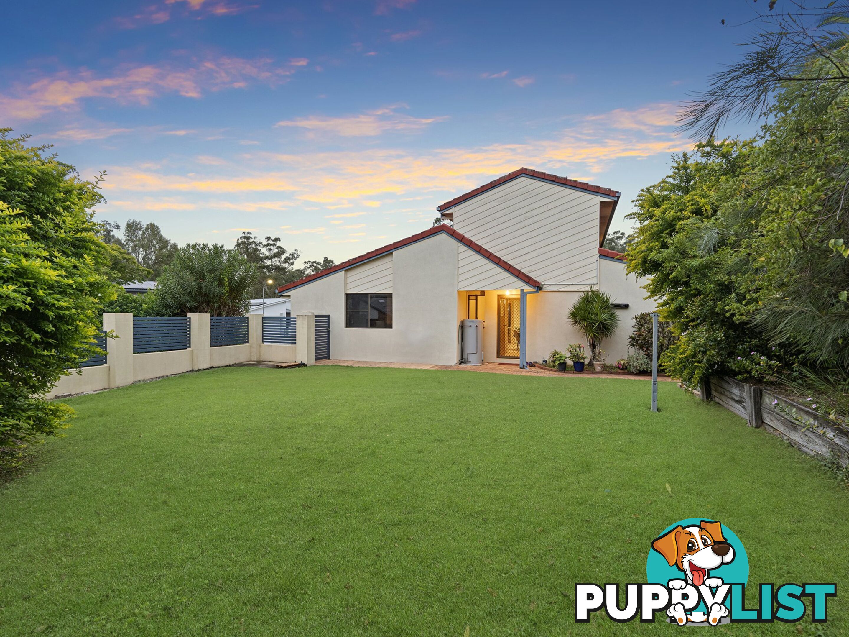 4 Rani Close MOUNT OMMANEY QLD 4074