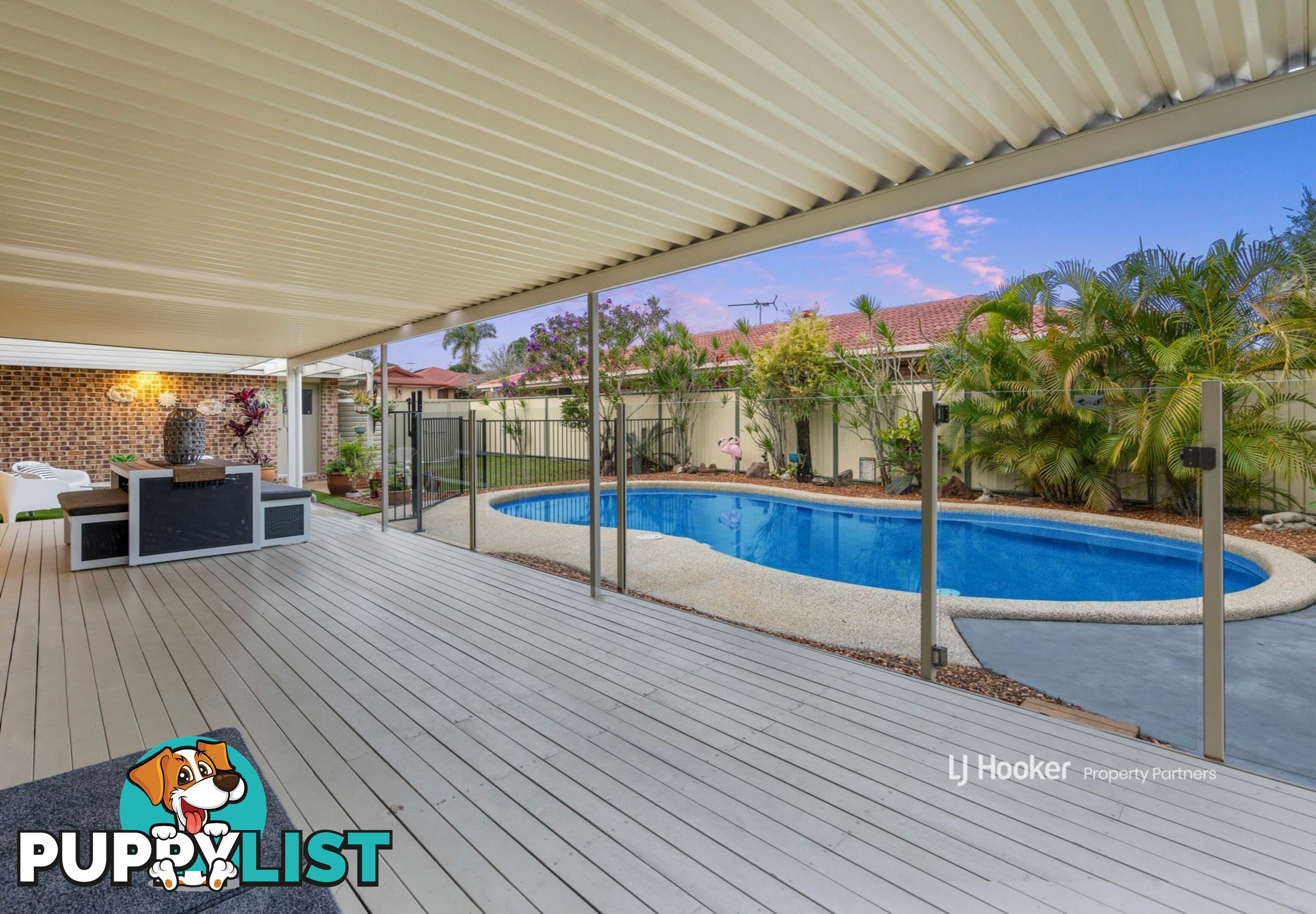 52 Swan Lake Crescent CALAMVALE QLD 4116