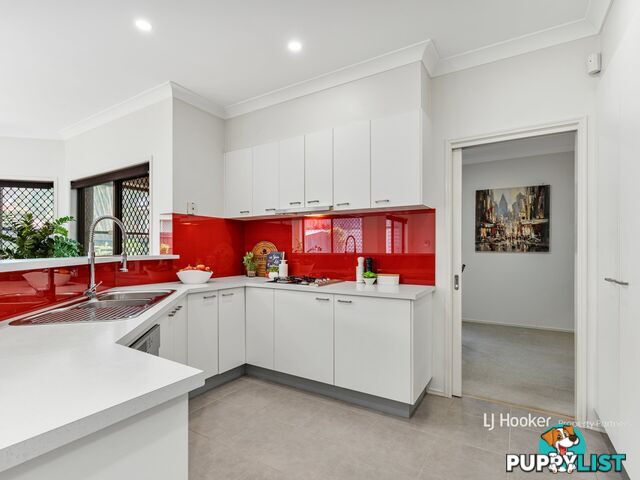 22 Coneybeer Place EIGHT MILE PLAINS QLD 4113