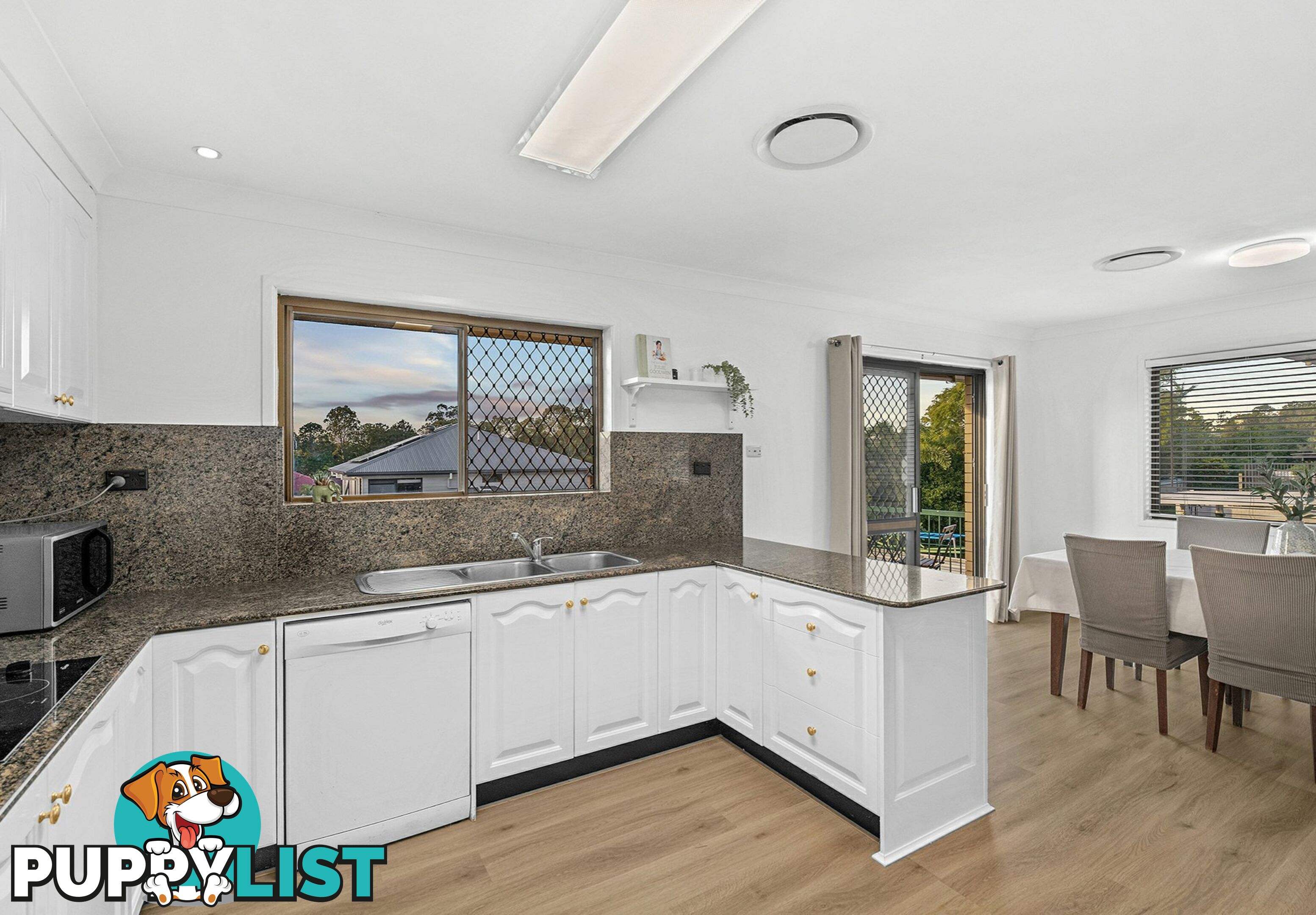 7 Catania Street WISHART QLD 4122