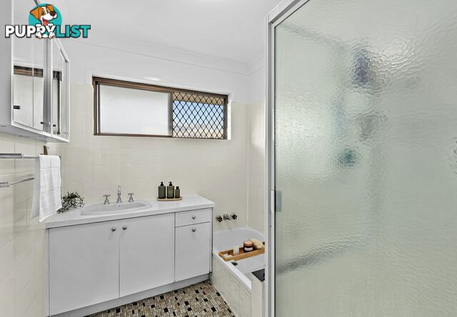 7 Catania Street WISHART QLD 4122