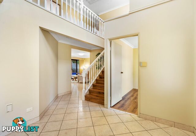 4 Kensington Place WISHART QLD 4122