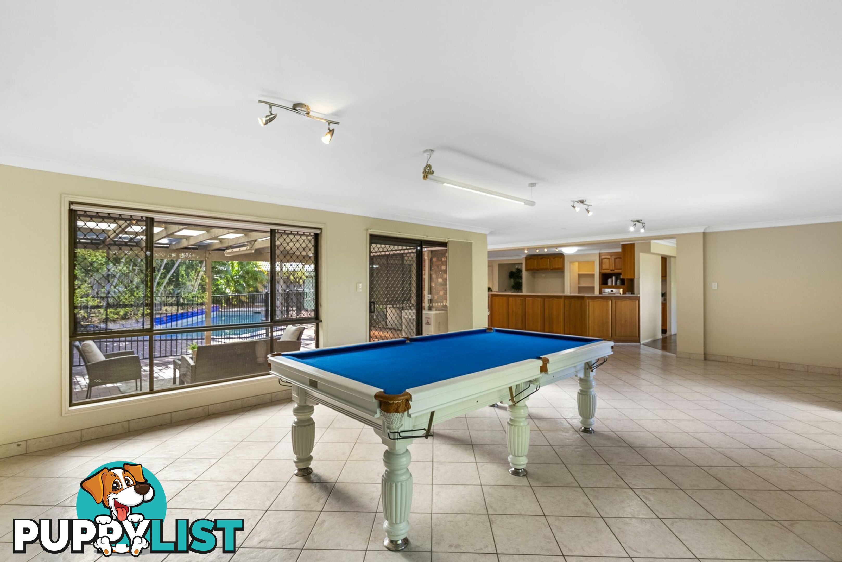 4 Kensington Place WISHART QLD 4122