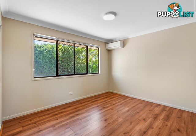 4 Kensington Place WISHART QLD 4122