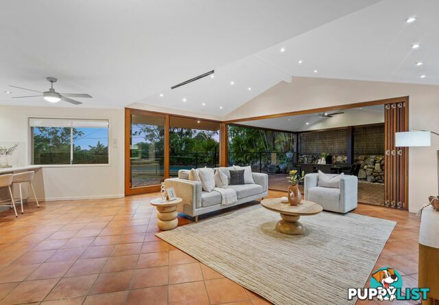 16 Cynthia Crescent SPRINGWOOD QLD 4127
