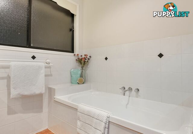 27 Outlook Place KURABY QLD 4112