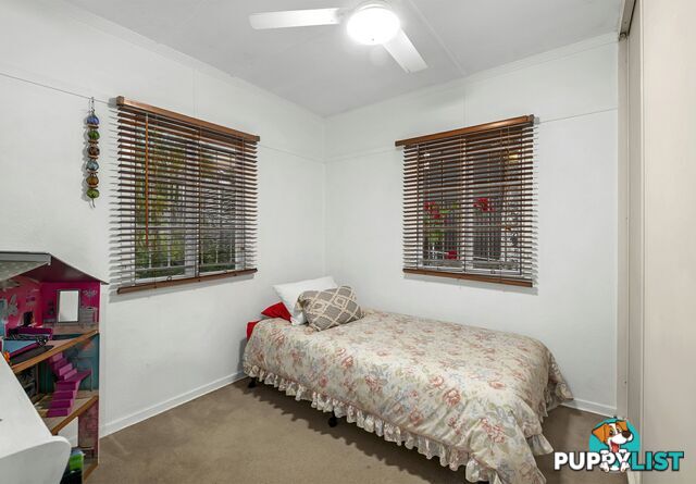 78 Sapphire Street HOLLAND PARK QLD 4121