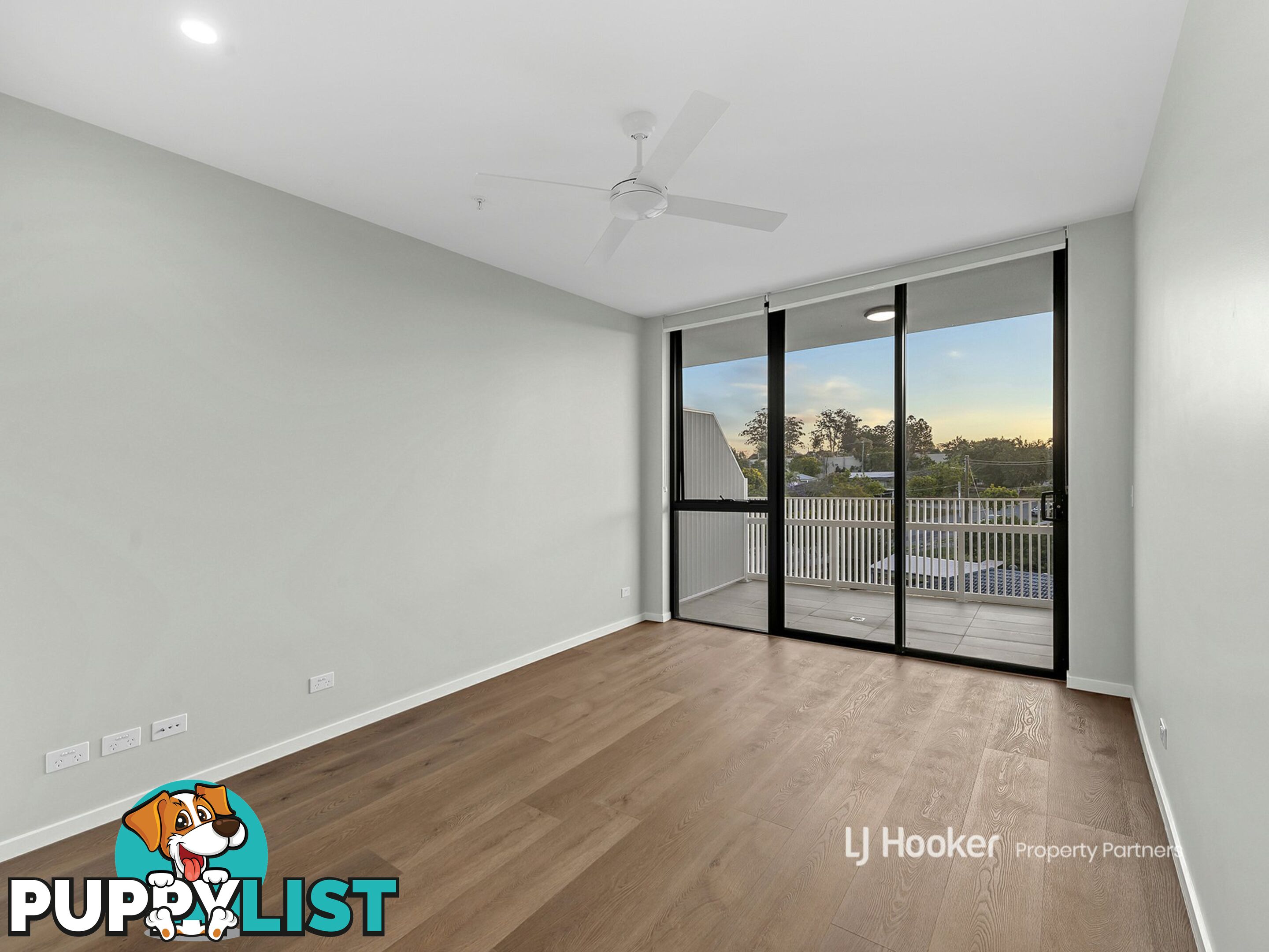 201/3 Centre Place ROCHEDALE SOUTH QLD 4123