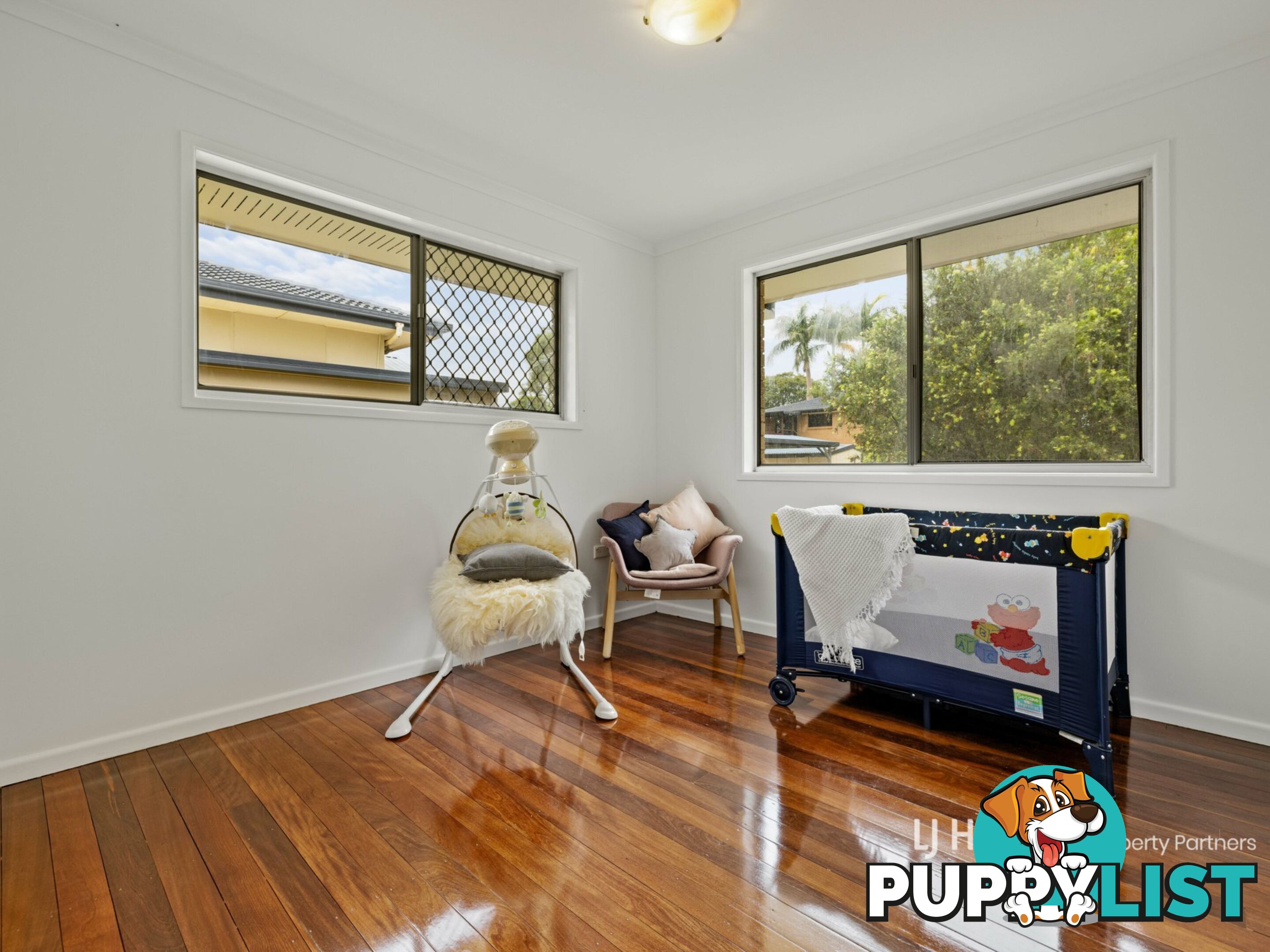 10 Clovelly Street SUNNYBANK HILLS QLD 4109