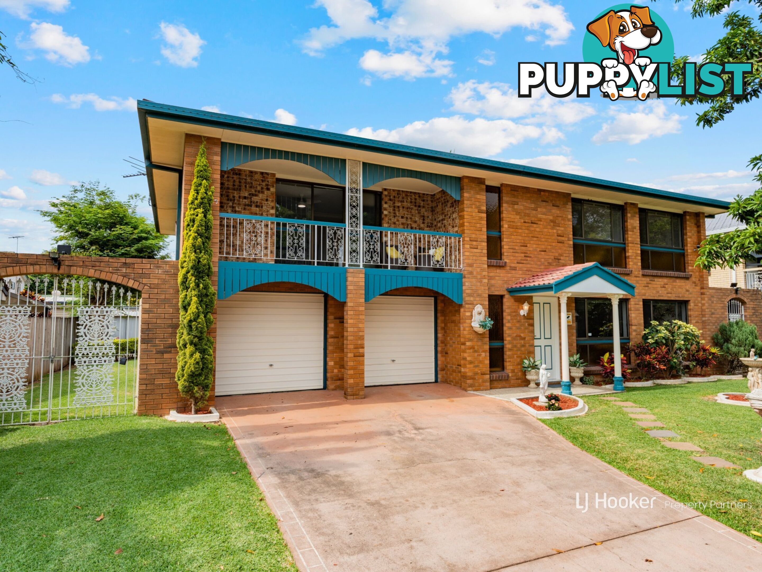 18 Mapleleaf Street EIGHT MILE PLAINS QLD 4113