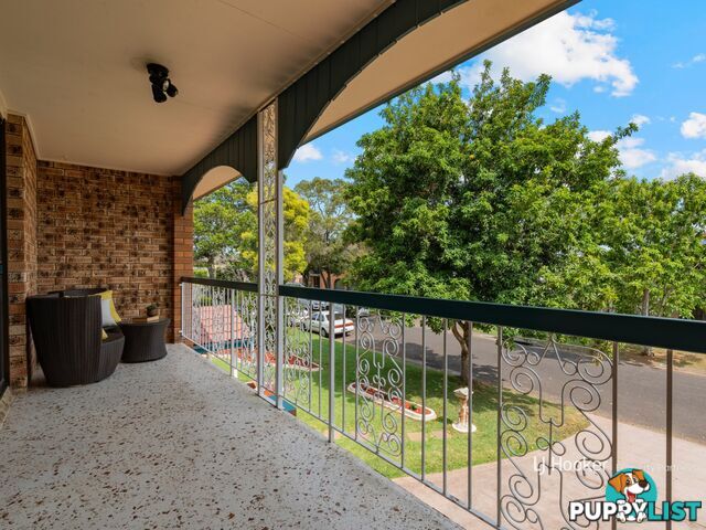 18 Mapleleaf Street EIGHT MILE PLAINS QLD 4113