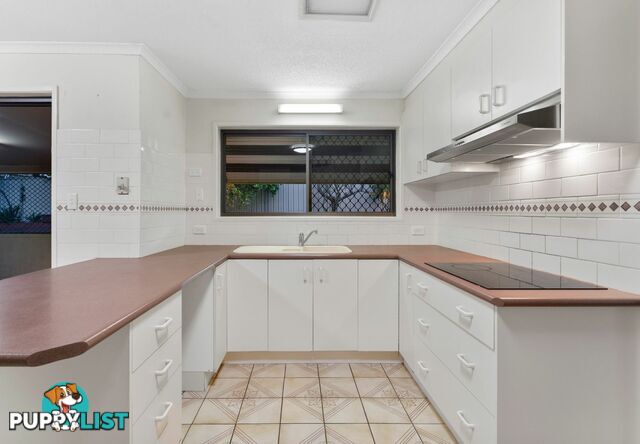 10 Genoa Street MACGREGOR QLD 4109