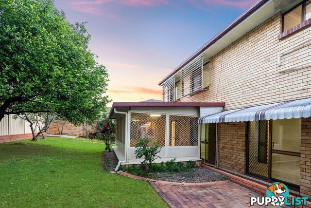 10 Genoa Street MACGREGOR QLD 4109