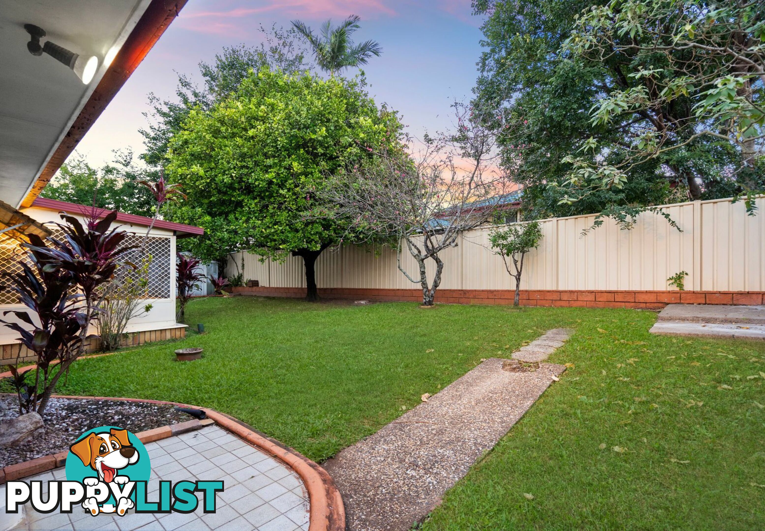 10 Genoa Street MACGREGOR QLD 4109