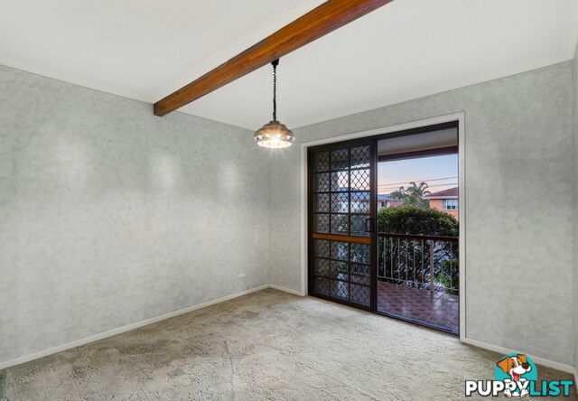 10 Genoa Street MACGREGOR QLD 4109