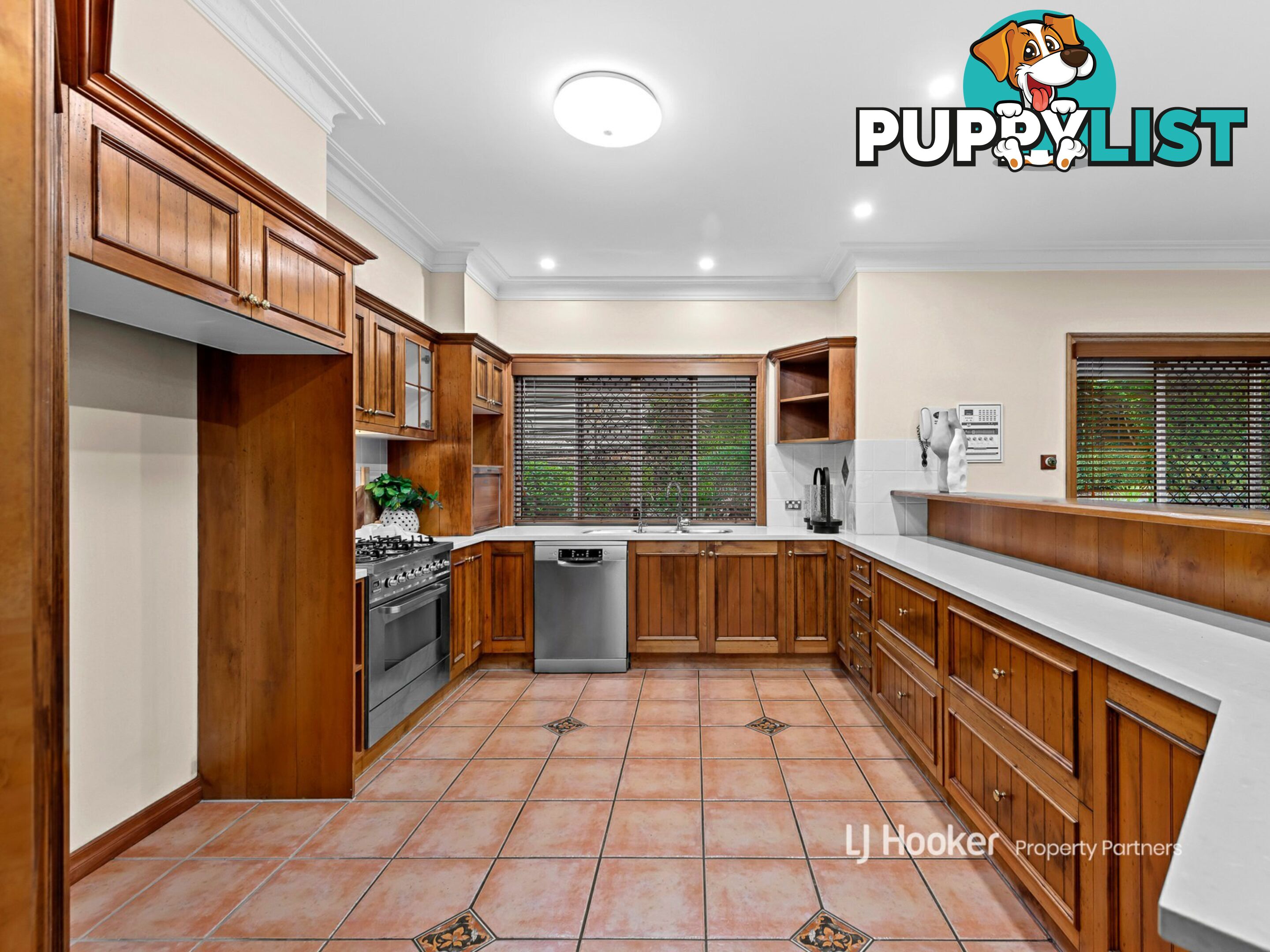 112 Bleasby Road EIGHT MILE PLAINS QLD 4113