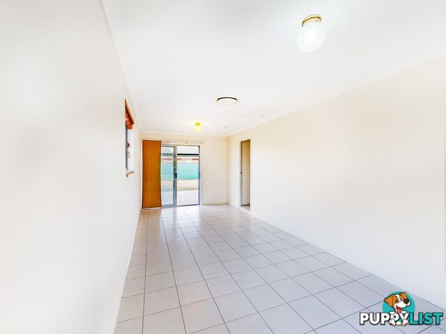 1 Kellie Court CRESTMEAD QLD 4132