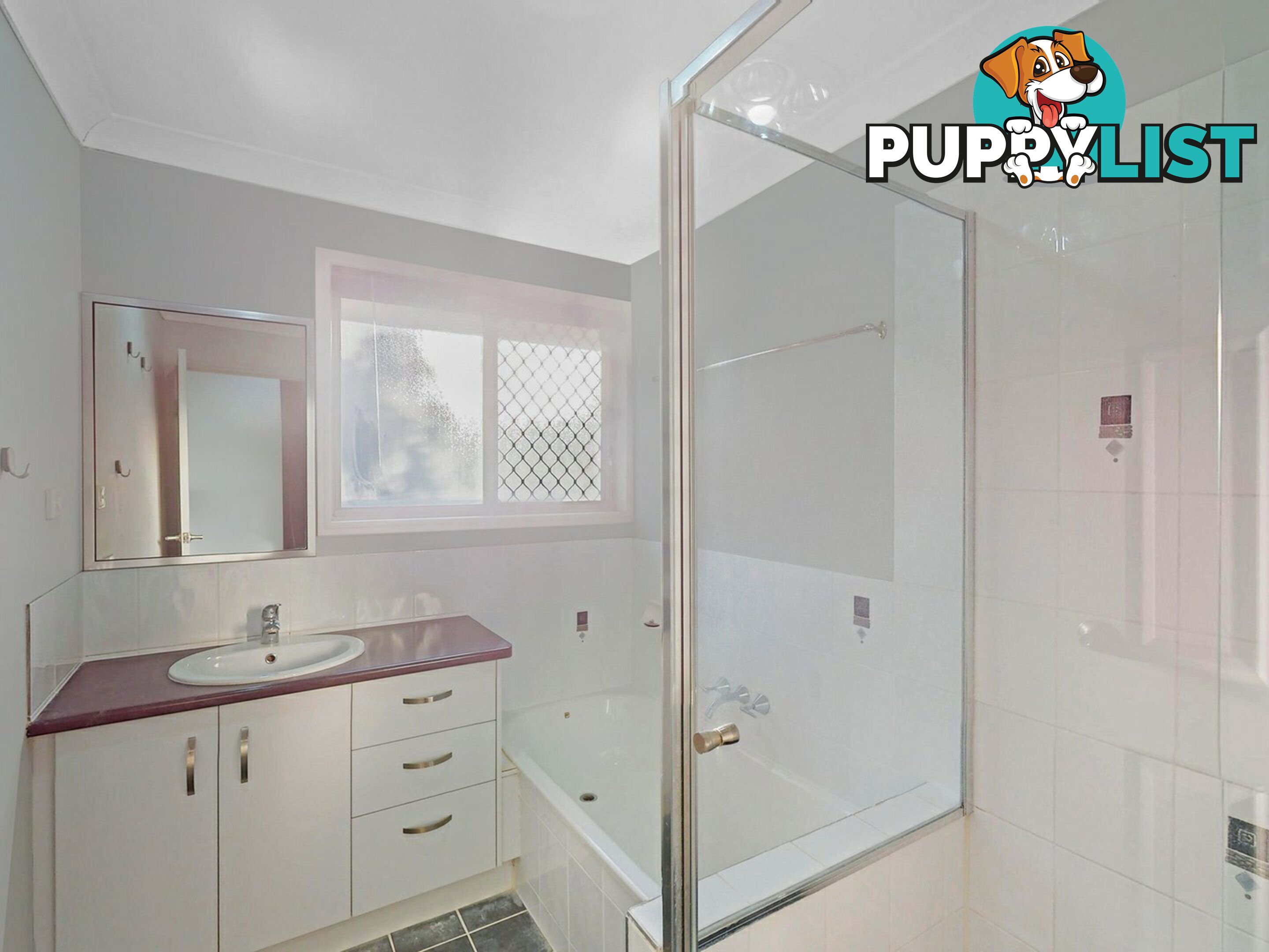 1 Kellie Court CRESTMEAD QLD 4132
