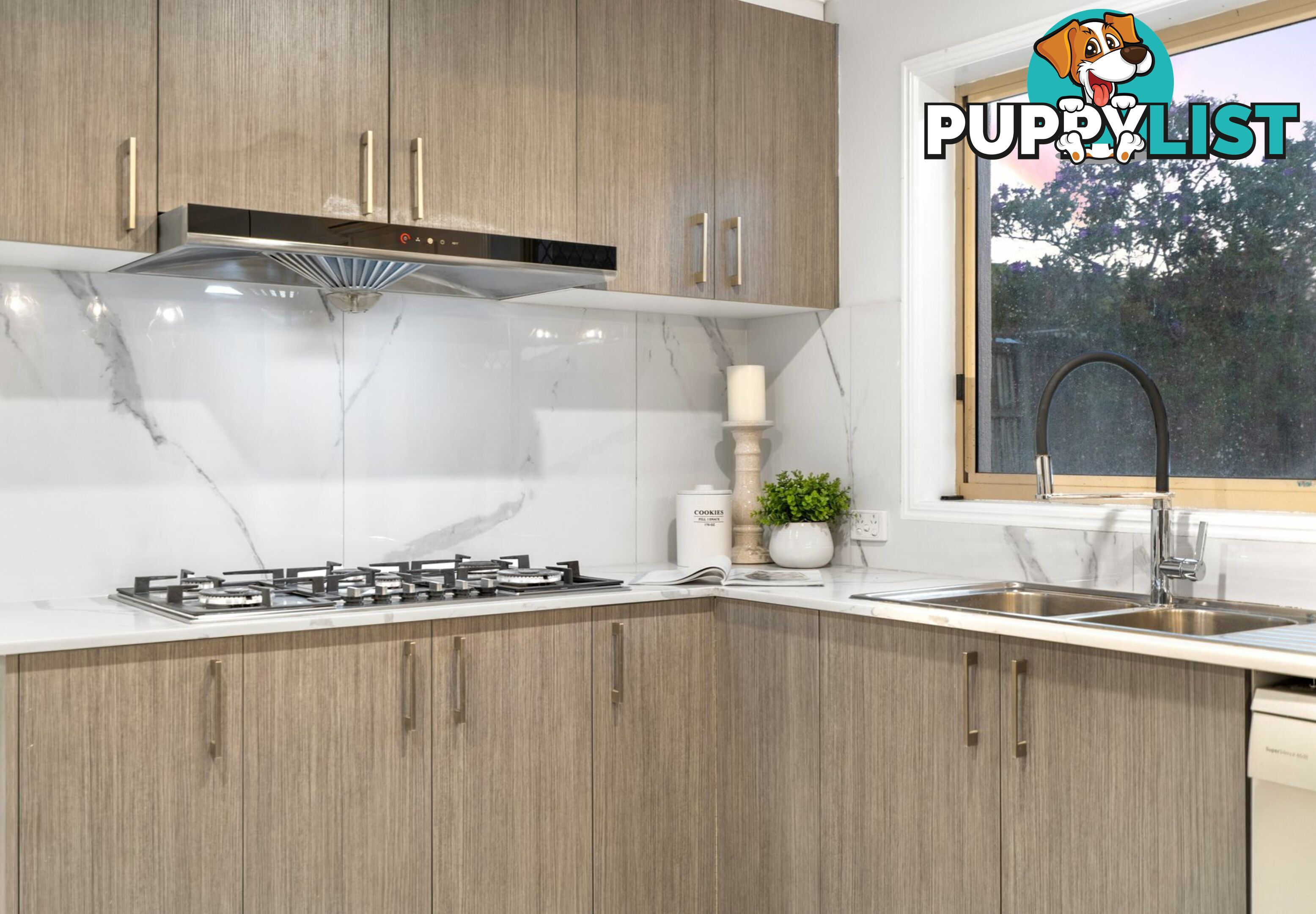 33 Chanel Crescent EIGHT MILE PLAINS QLD 4113