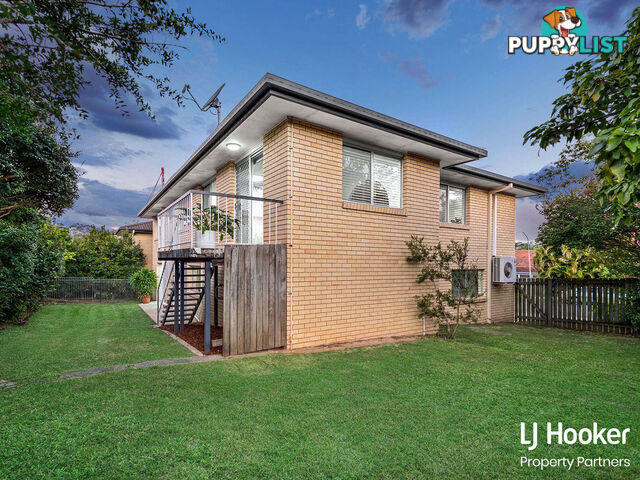 8 Fulton Street WISHART QLD 4122