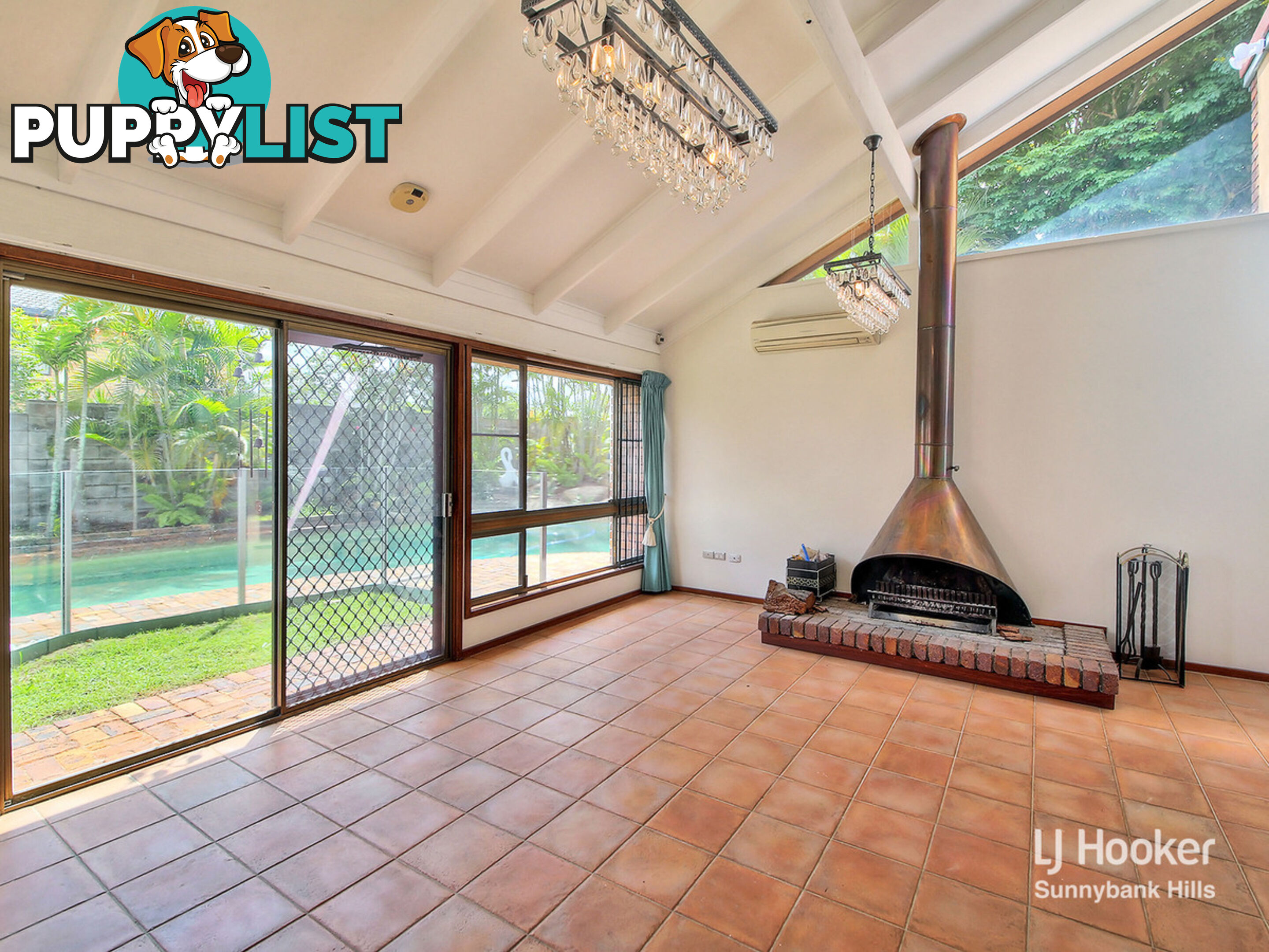 17 Orpheus Street ROBERTSON QLD 4109