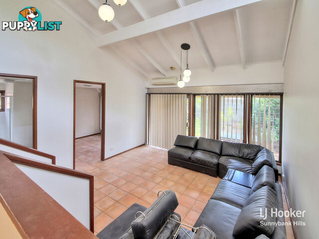 17 Orpheus Street ROBERTSON QLD 4109