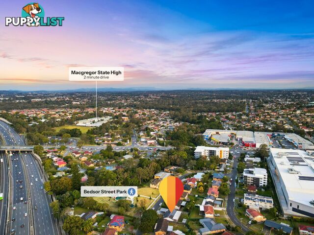 18 Bedser Street MACGREGOR QLD 4109